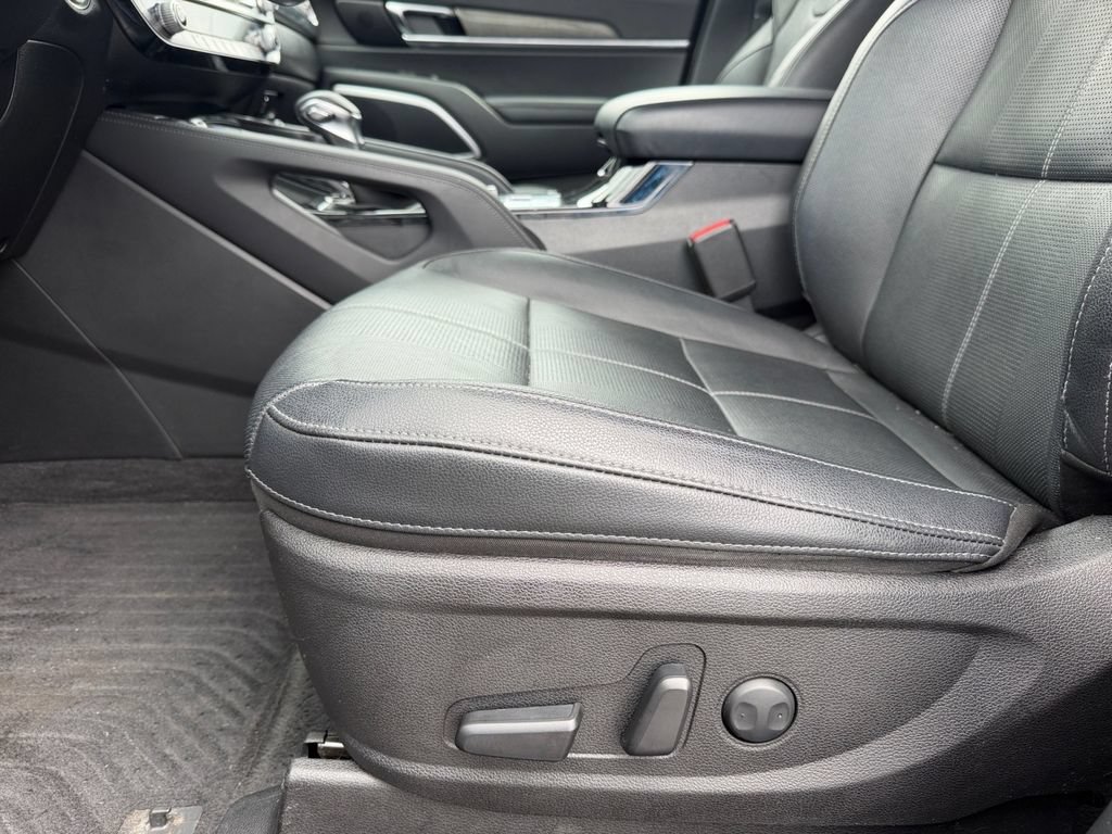 Used 2022 Kia Telluride EX FWD image 11