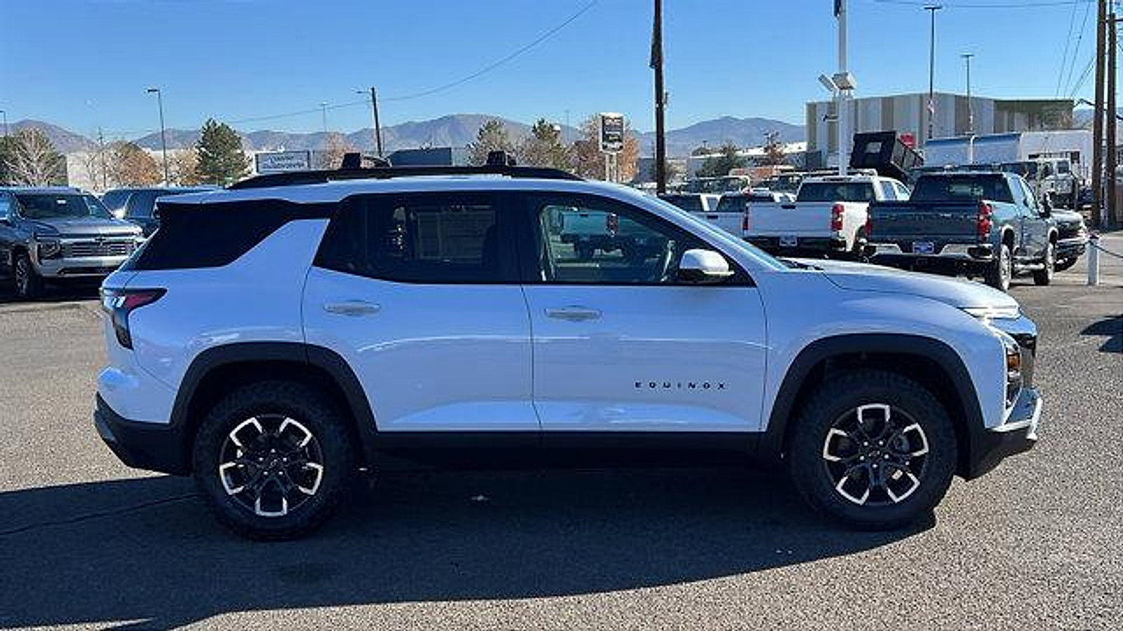 New 2026 Chevrolet Equinox ACTIV w/ Convenience Package III image 4