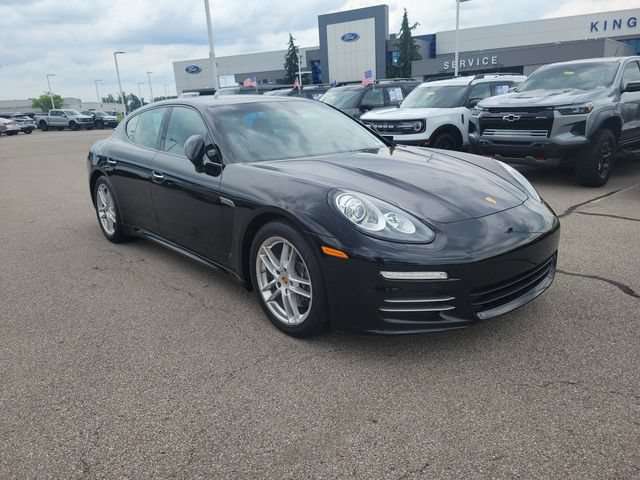 Used 2015 Porsche Panamera 4 AWD/4WD image 7