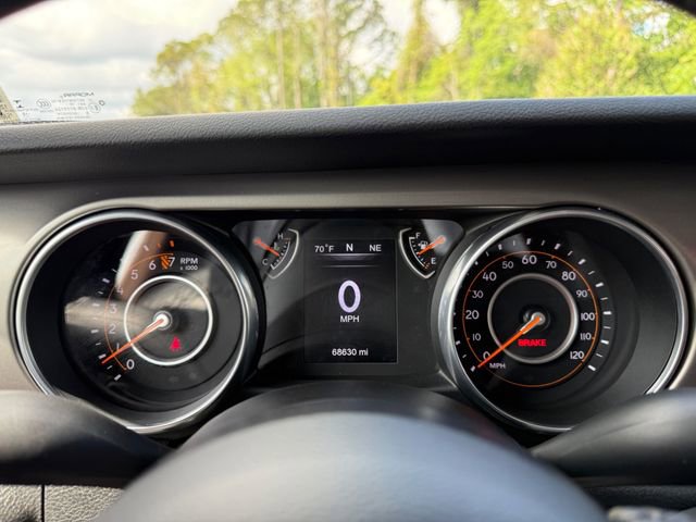 Used 2018 Jeep Wrangler Sport AWD/4WD image 12