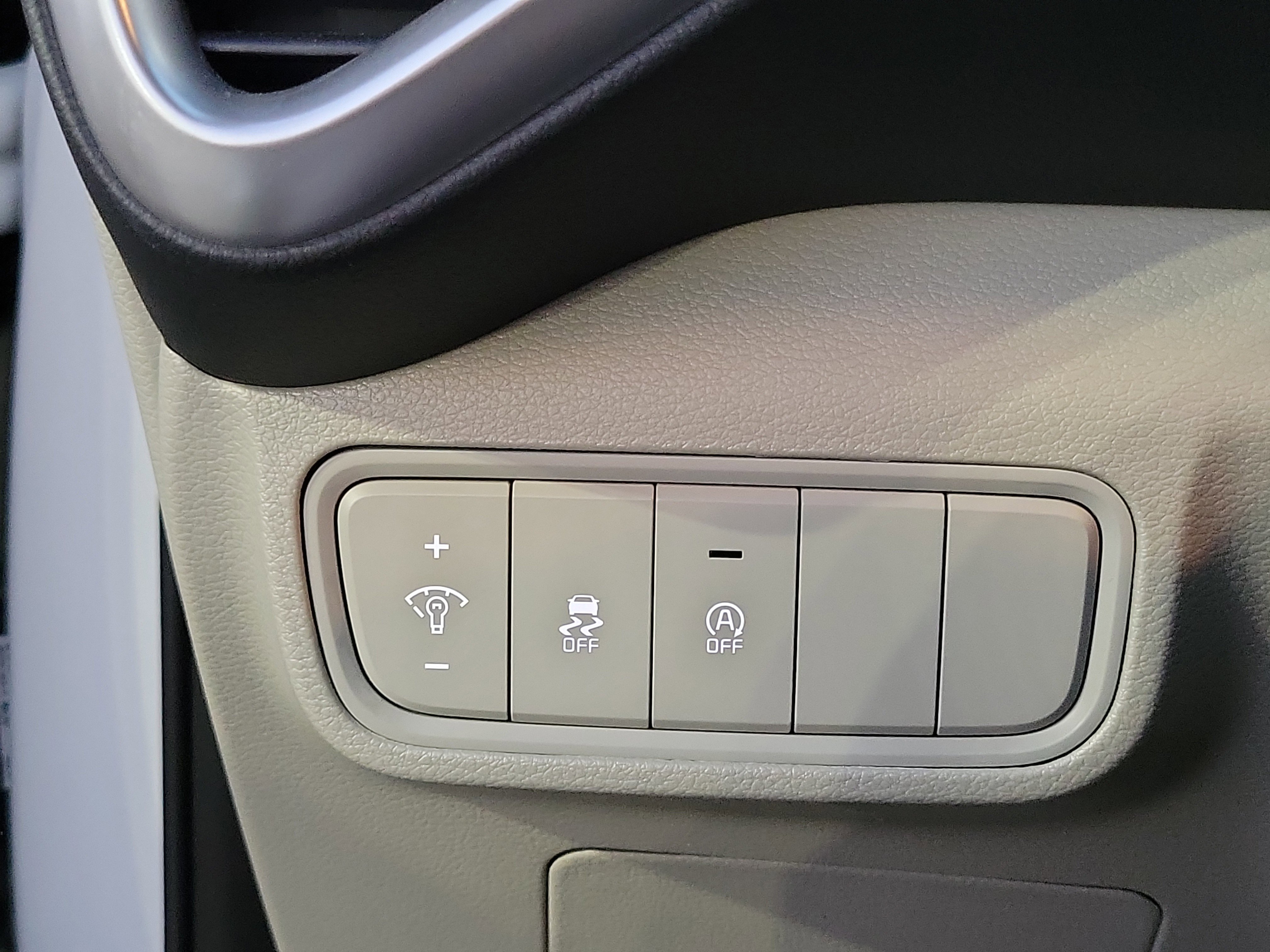 Used 2025 Kia Soul LX image 11