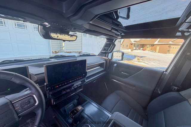 Used 2025 GMC Hummer EV 2X image 25