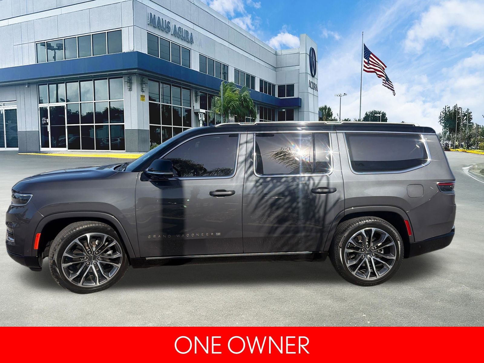 Used 2024 Jeep Grand Wagoneer Series III image 5