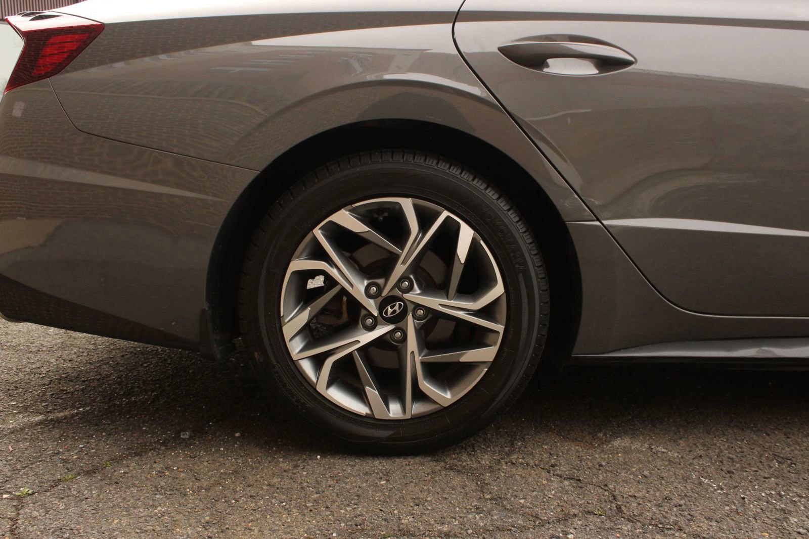 Used 2022 Hyundai Sonata SEL FWD image 5