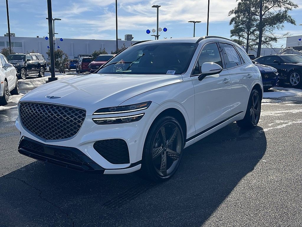 Used 2023 Genesis GV70 2.5T w/ Sport Prestige Package image 7