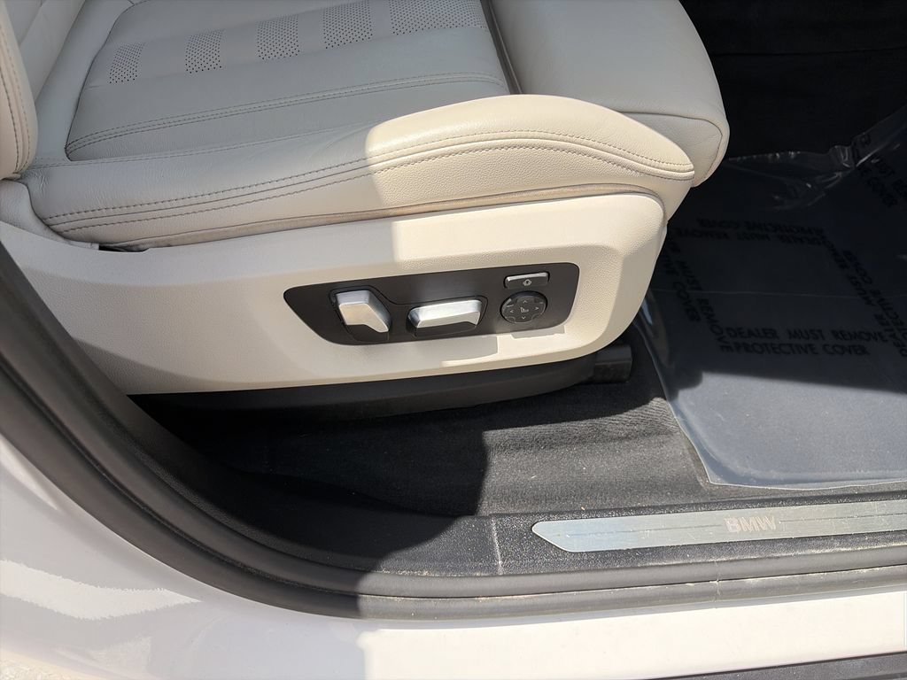 Used 2020 BMW X5 sDrive40i w/ Premium Package RWD image 39