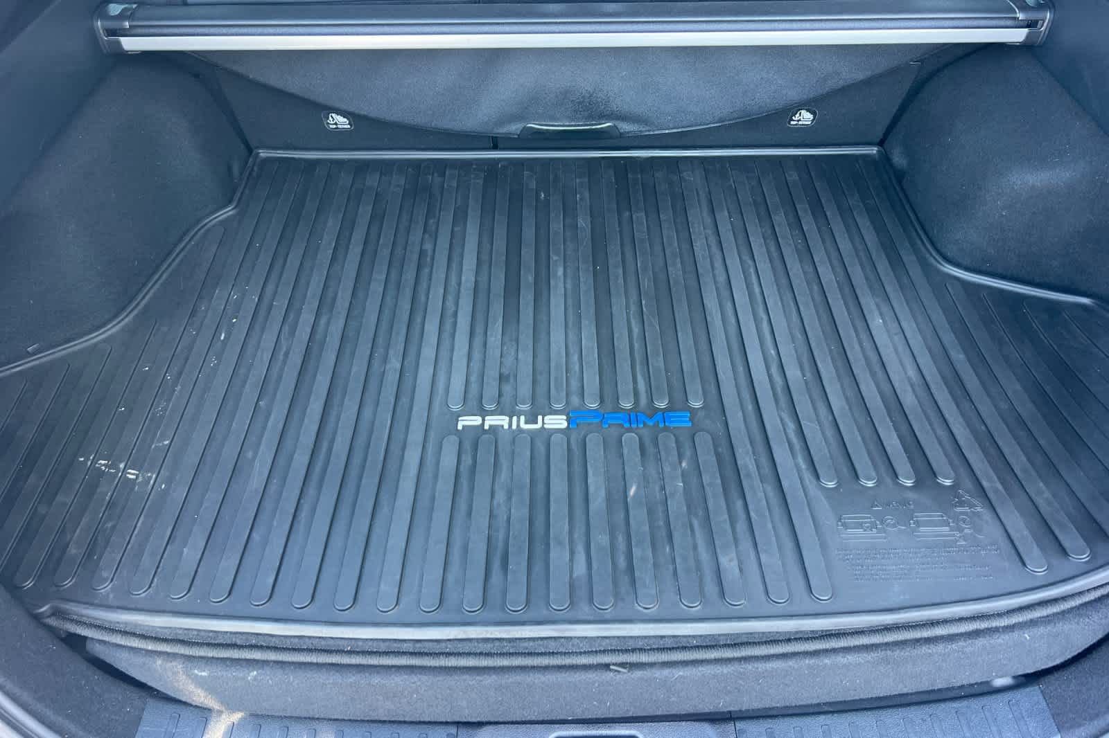 Used 2021 Toyota Prius Prime Limited w/ Carpet Mat Package (TMS) image 16