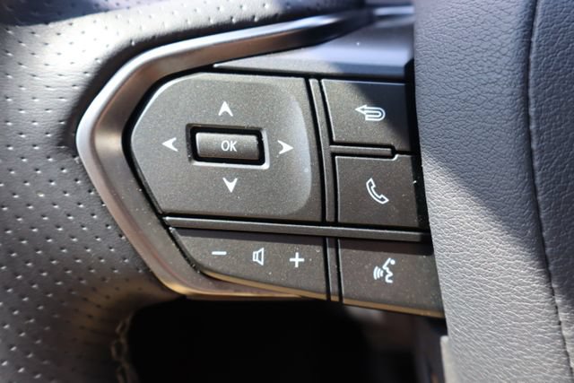 Used 2025 Lexus LX 600 F Sport w/ Accessory Package (2T) AWD/4WD image 17