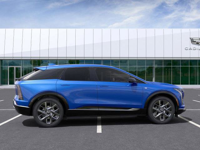 New 2025 Cadillac Optiq Luxury 1 image 2