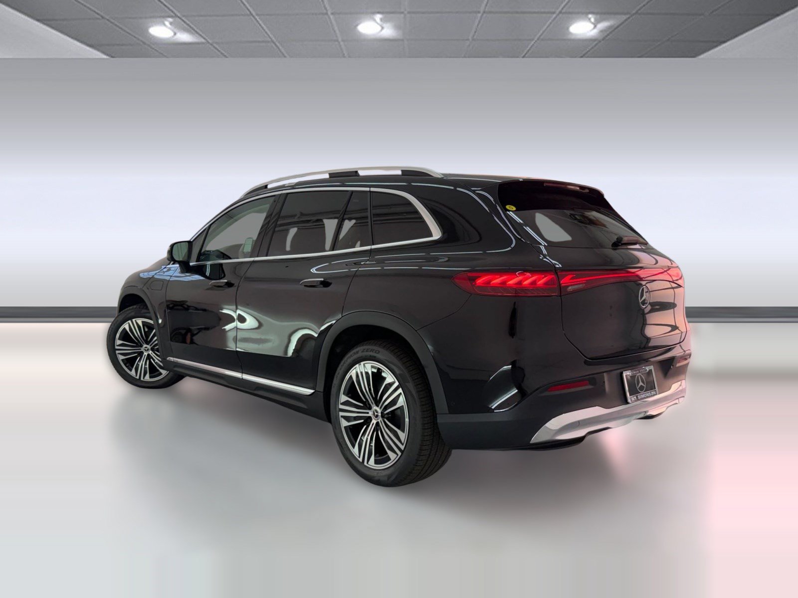New 2027 Mercedes-Benz EQS 400 4MATIC SUV image 3