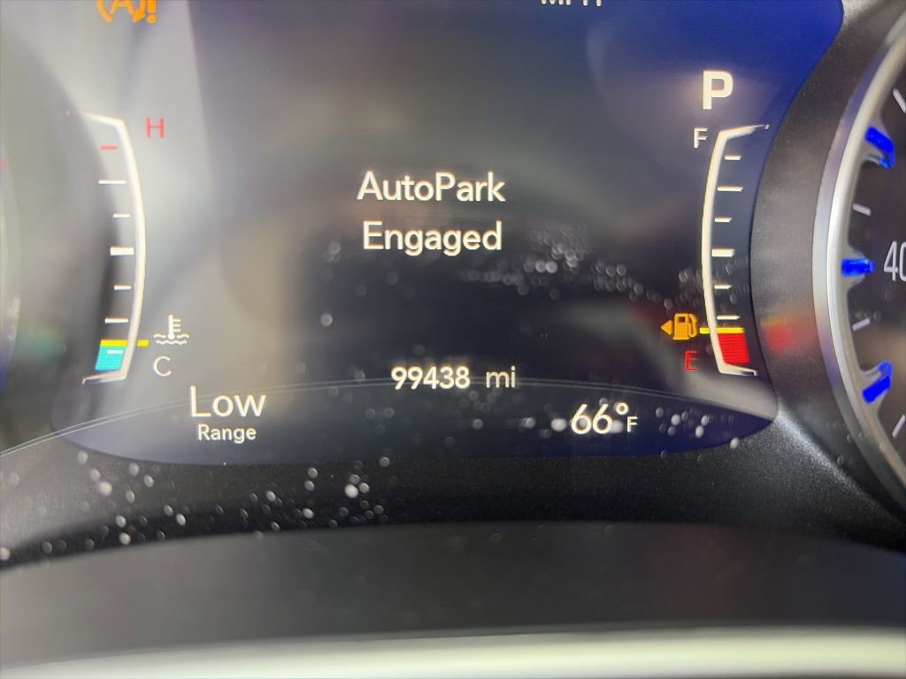 Used 2021 Chrysler Pacifica Touring-L image 17