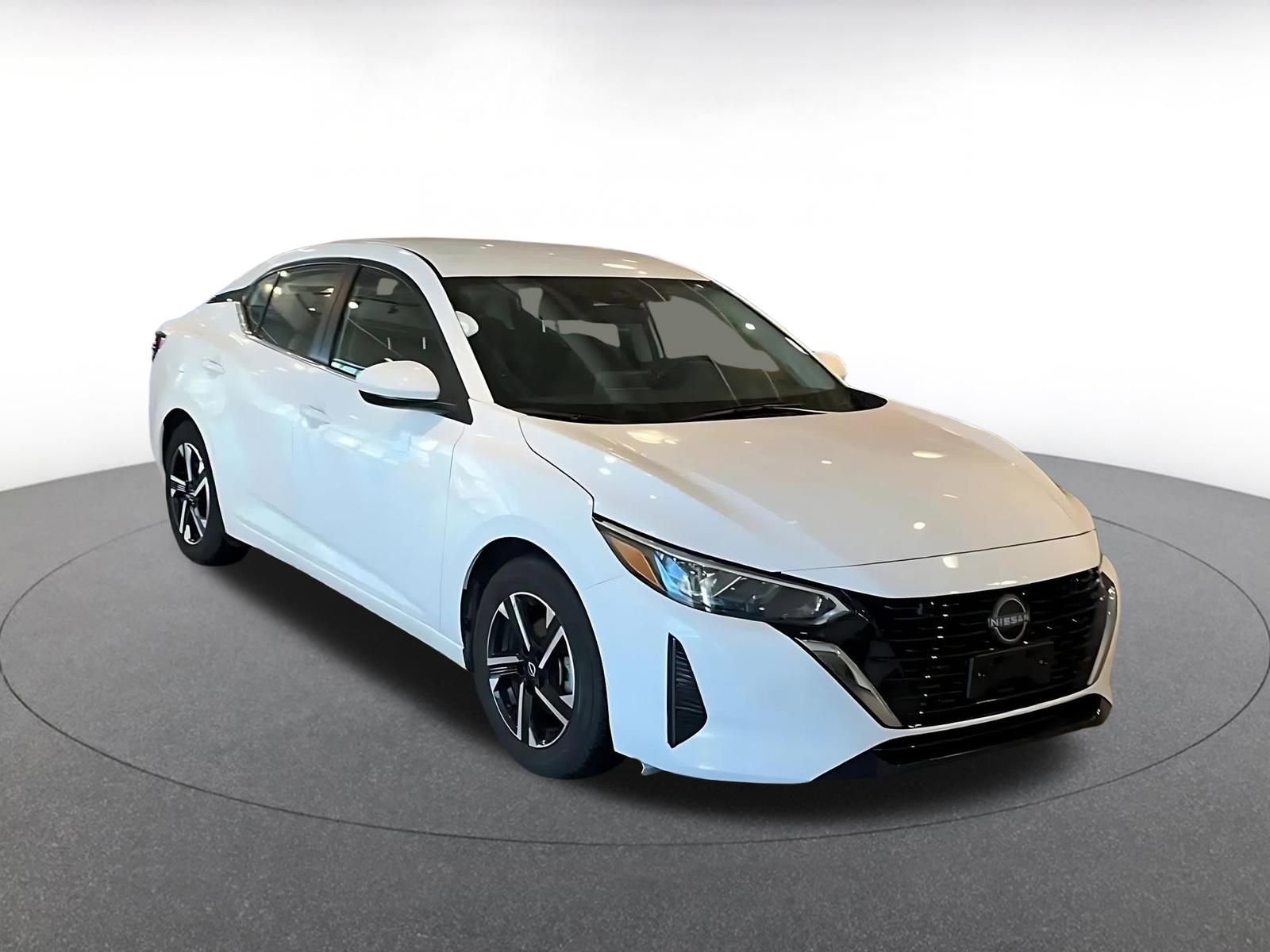 Used 2024 Nissan Sentra SV image 3