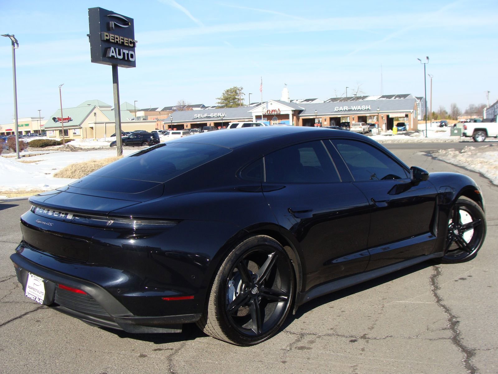 Used 2020 Porsche Taycan 4S image 6