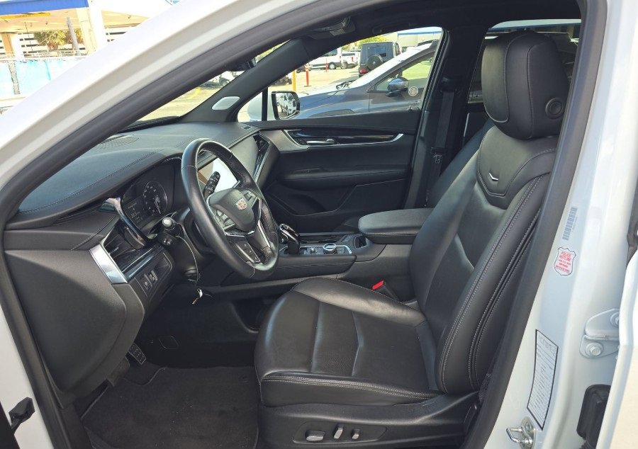 Used 2024 Cadillac XT5 Premium Luxury image 7