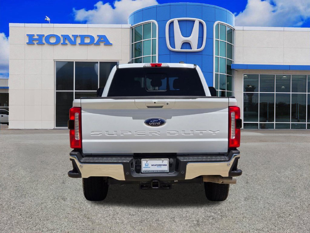 Used 2024 Ford F250 Lariat AWD/4WD image 4