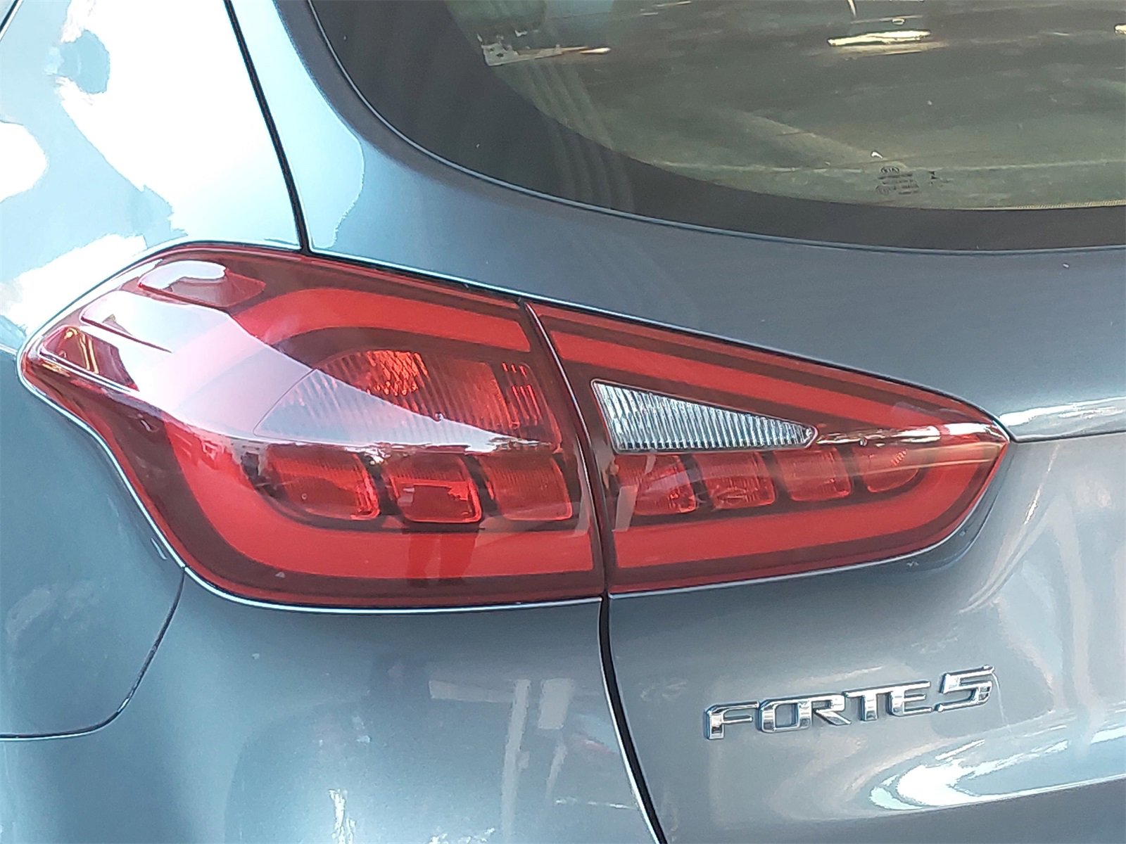 Used 2018 Kia Forte SX image 33