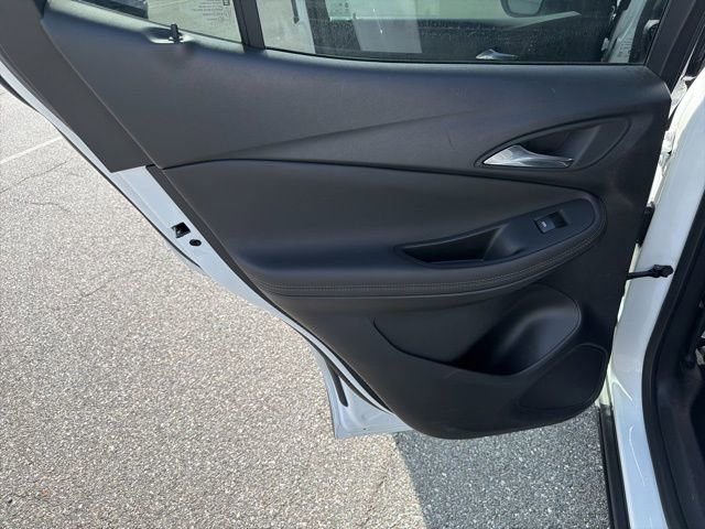 Used 2023 Buick Encore GX Preferred w/ Cold Weather Comfort Package AWD/4WD image 14