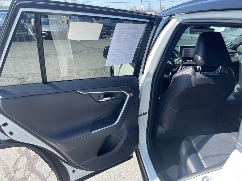 Used 2021 Toyota RAV4 XSE w/ Premium Package AWD/4WD image 27