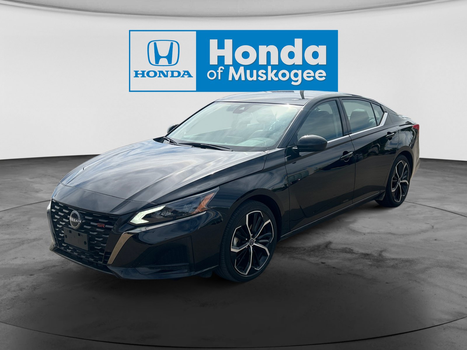 Used 2025 Nissan Altima 2.5 SR
