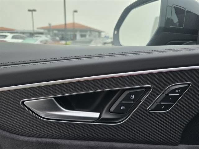 New 2026 Audi SQ8 Prestige AWD/4WD image 27
