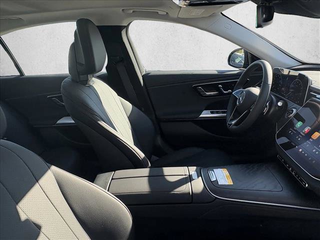 New 2026 Mercedes-Benz E 350 4MATIC Sedan image 24