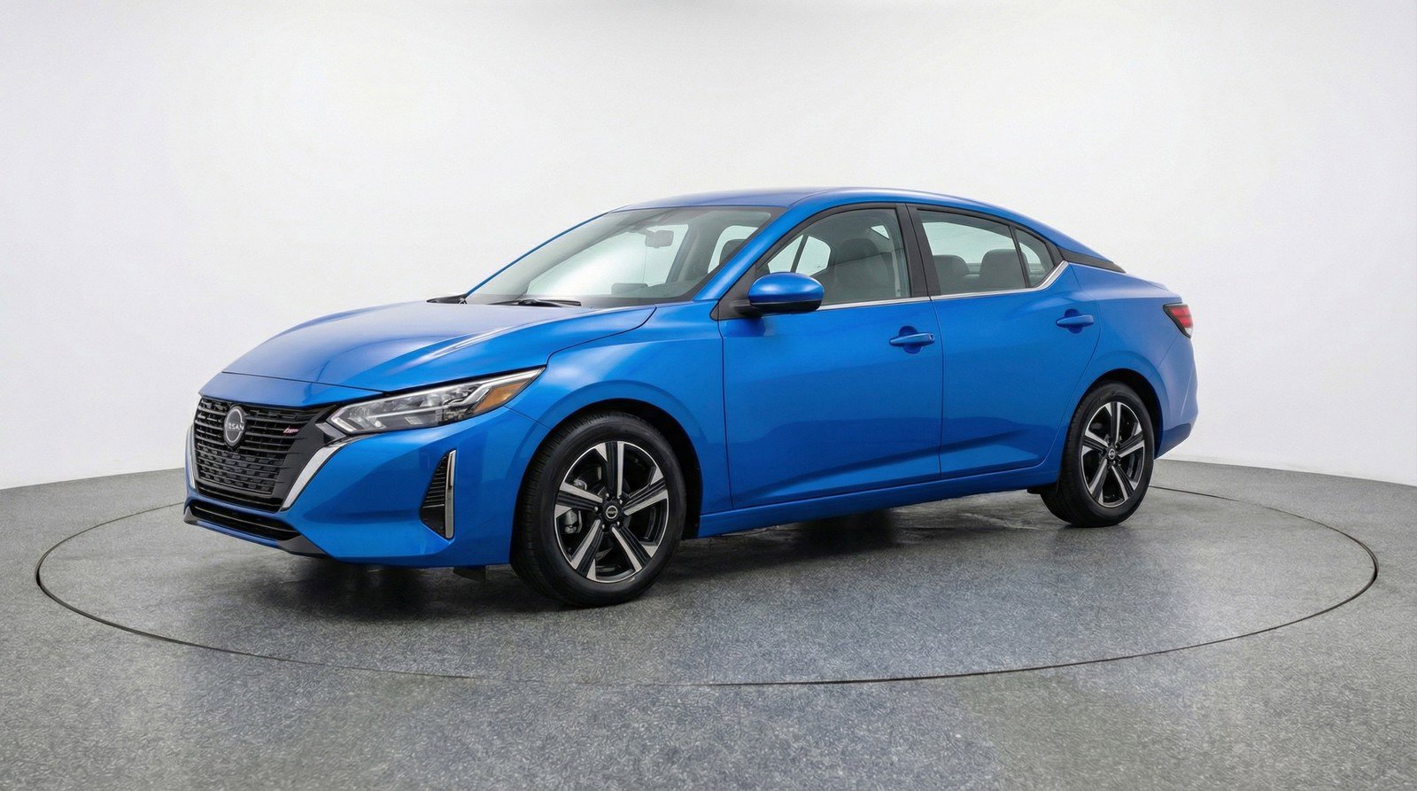 Used 2025 Nissan Sentra SV image 3