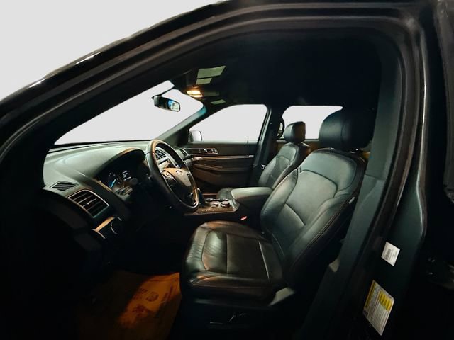 Used 2016 Ford Explorer Sport image 21
