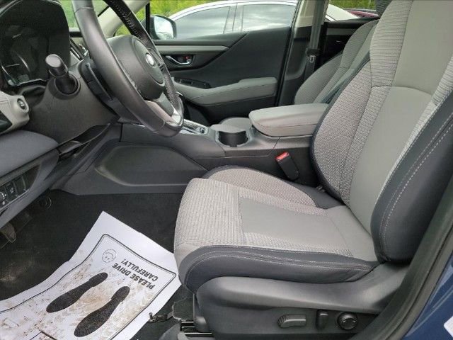 Used 2023 Subaru Outback Premium AWD/4WD image 6