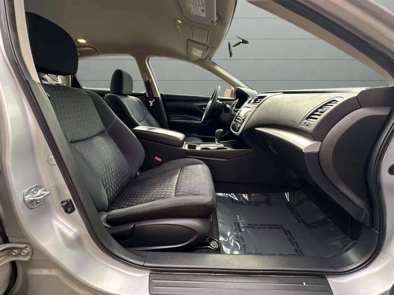 Used 2016 Nissan Altima 2.5 S w/ Power Driver Seat Package FWD image 33