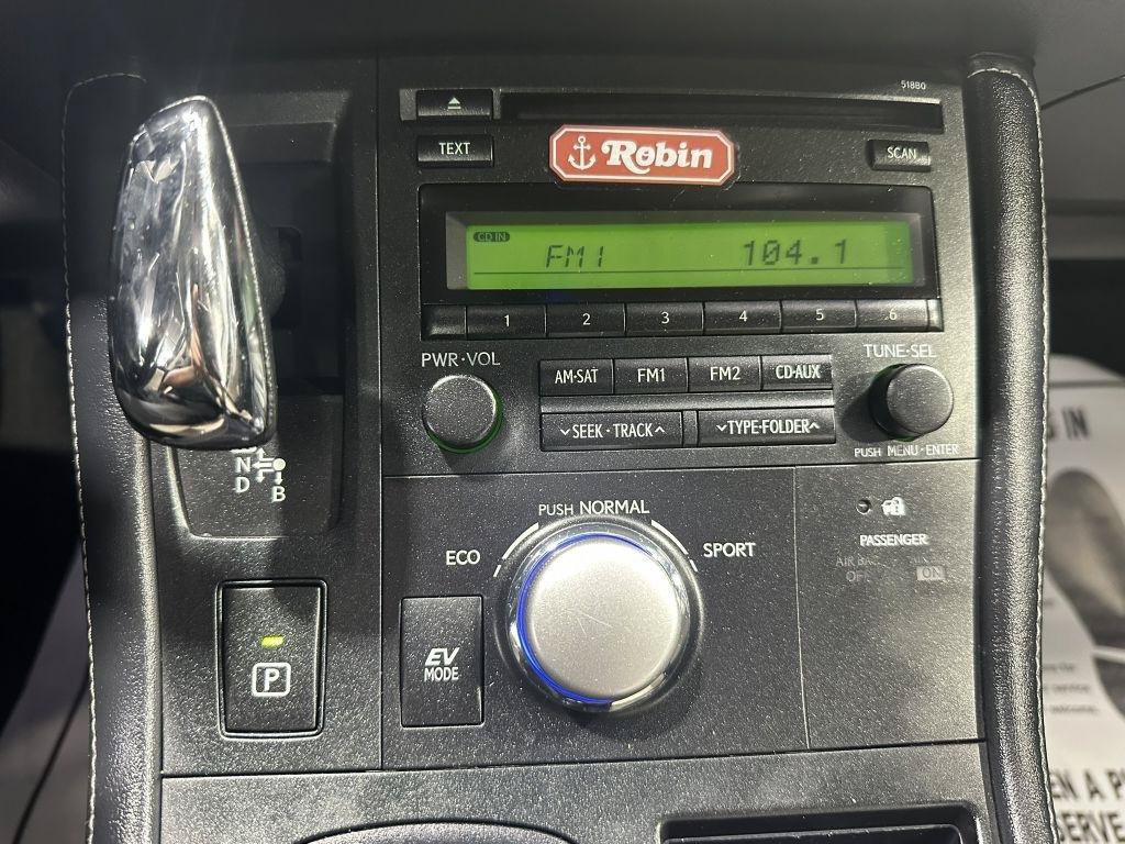 Used 2013 Lexus CT 200h FWD image 18