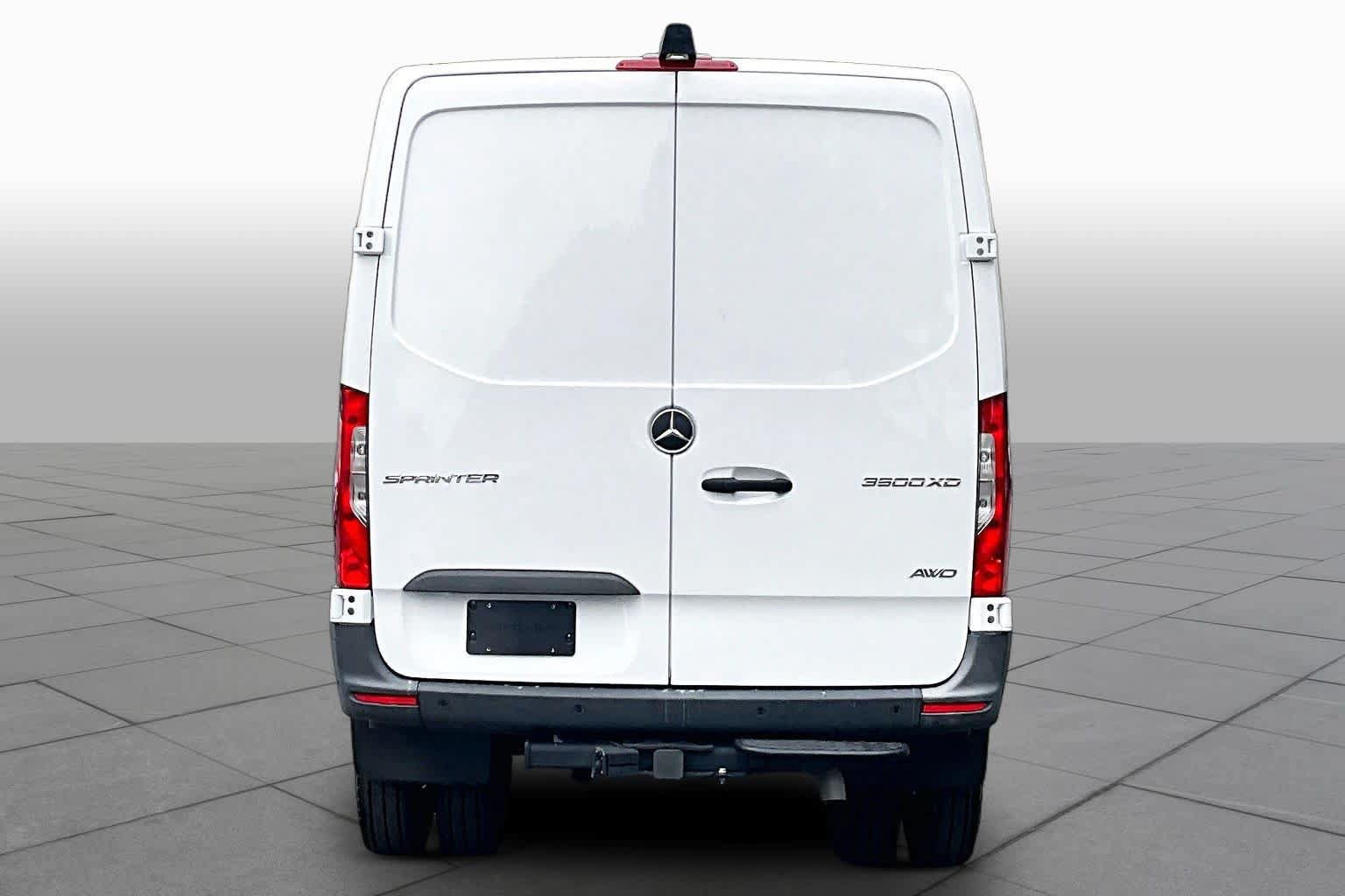 Certified 2024 Mercedes-Benz Sprinter 3500 w/ Parking Package image 5