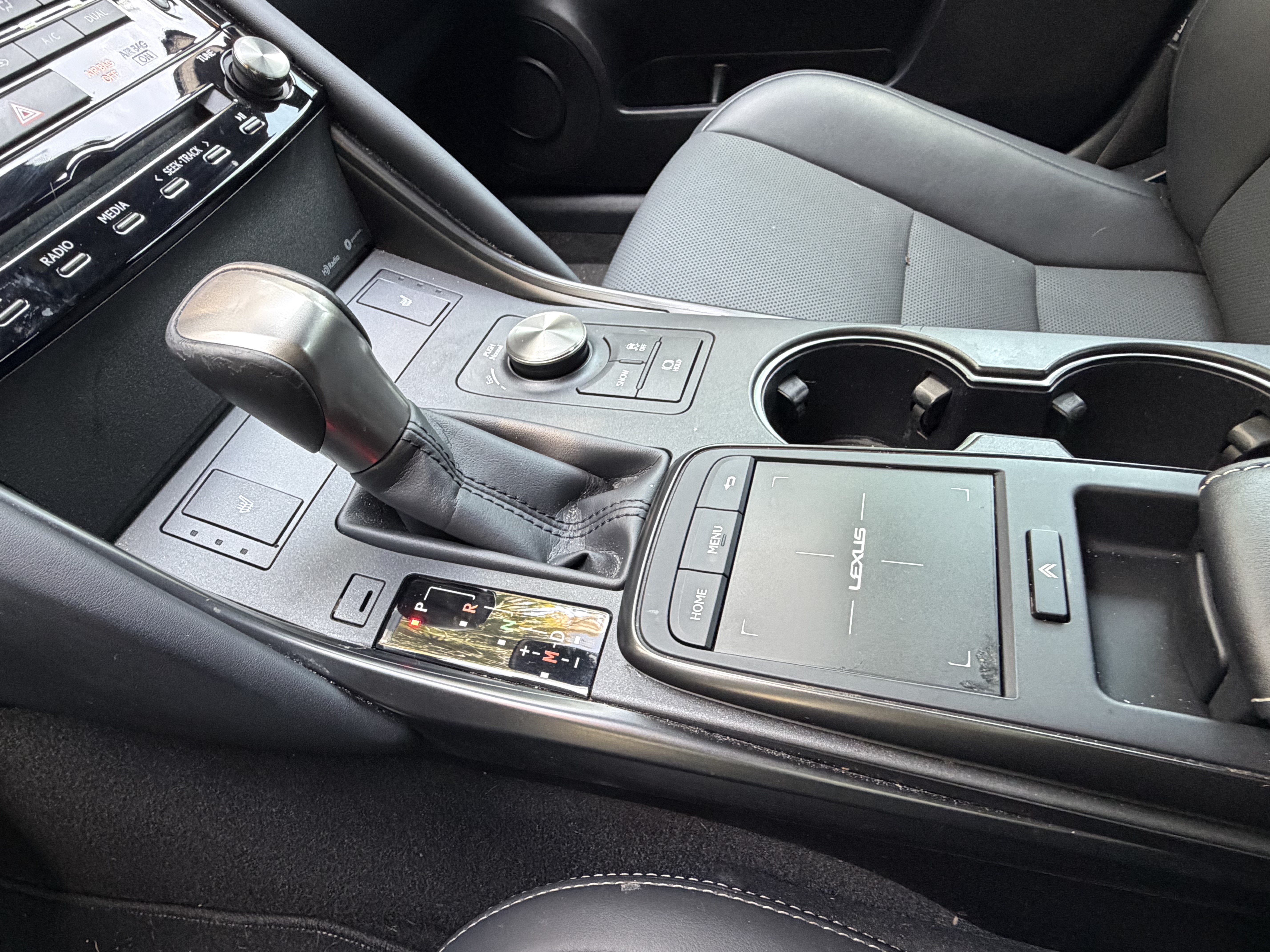 Certified 2024 Lexus IS 350 F Sport RWD image 28