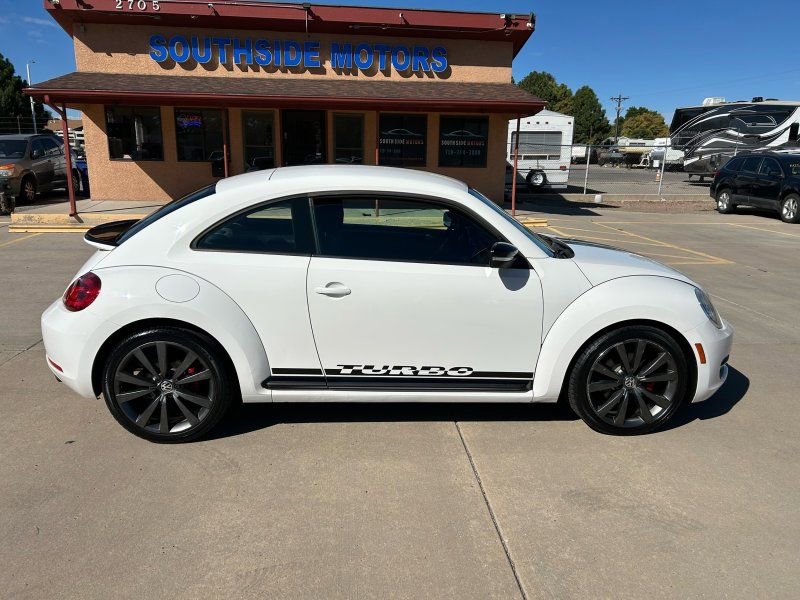 Used 2012 Volkswagen Beetle 2.0T image 8