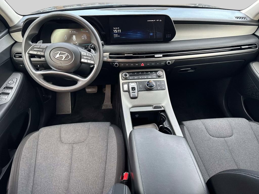 Used 2023 Hyundai Palisade SE w/ Cargo Package image 11