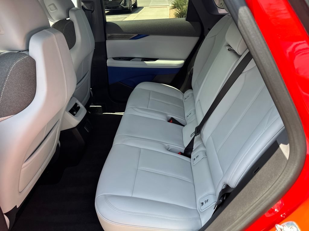 Certified 2025 Cadillac Optiq Sport 1 AWD/4WD image 34