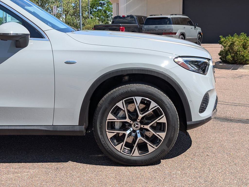 Used 2025 Mercedes-Benz GLC 350e 4MATIC image 8