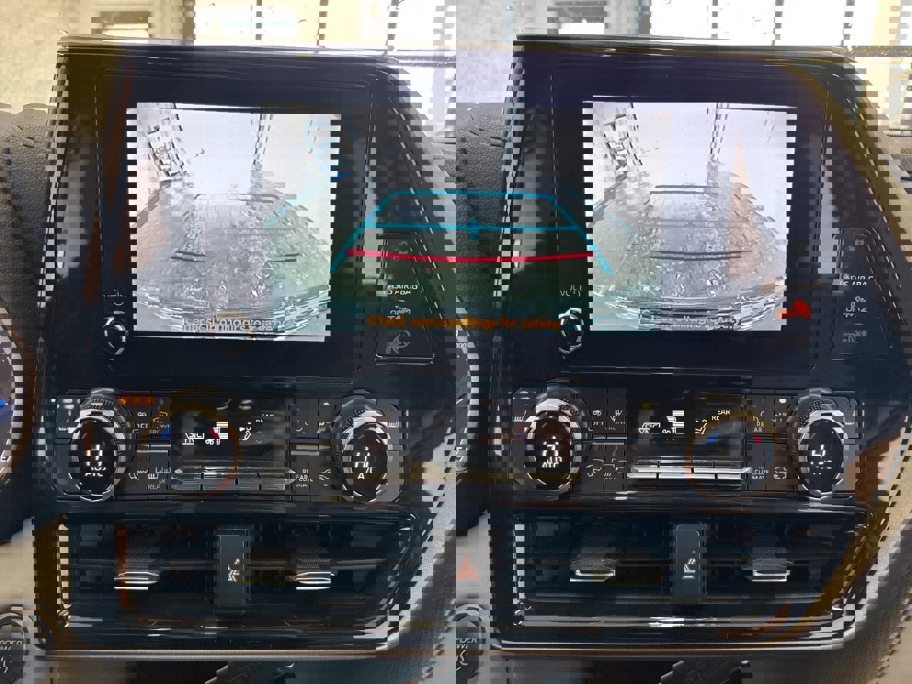 Certified 2024 Toyota Highlander XLE image 27