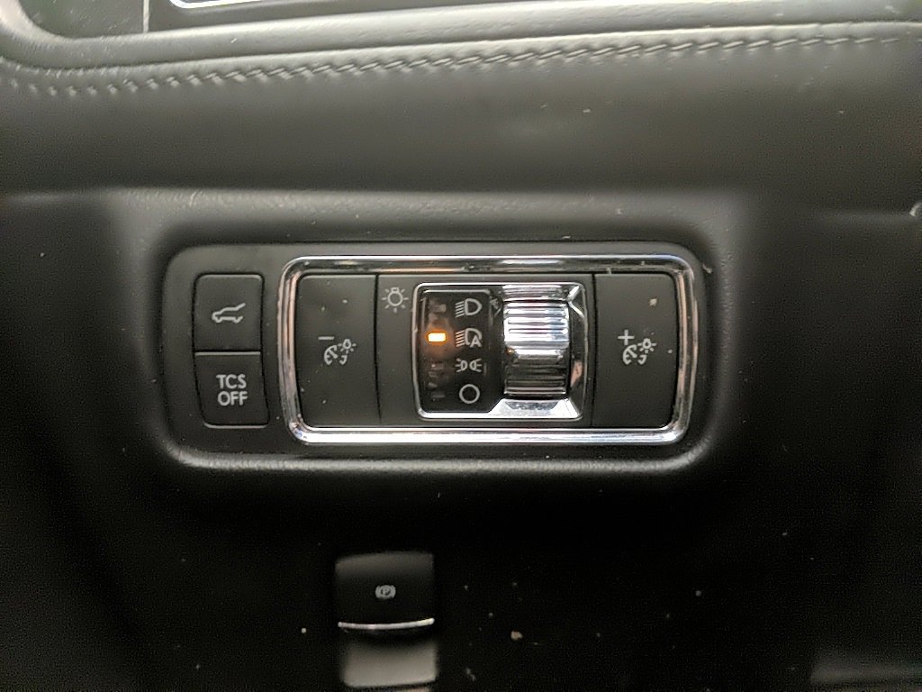 Certified 2022 Lincoln Nautilus AWD w/ Premium Package image 21