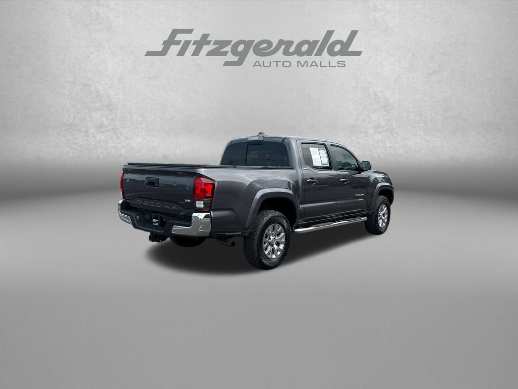 Used 2018 Toyota Tacoma SR5 RWD image 7