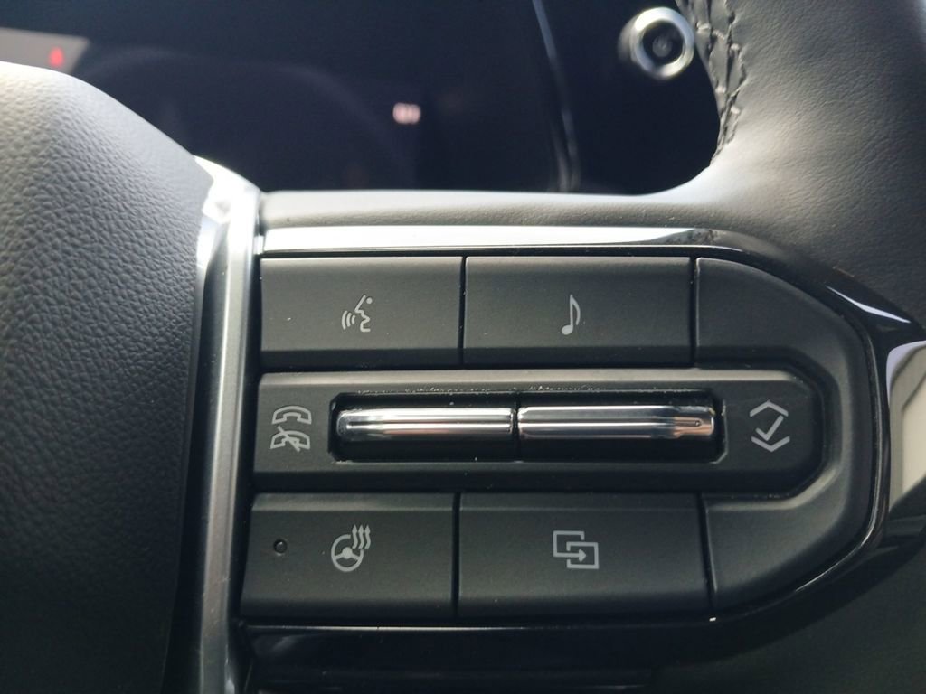 Used 2026 Chevrolet Colorado ZR2 w/ Technology Package image 25