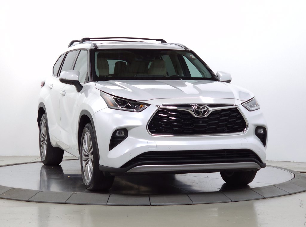 Used 2022 Toyota Highlander Platinum