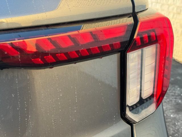 New 2026 Ford Explorer Active AWD/4WD image 12
