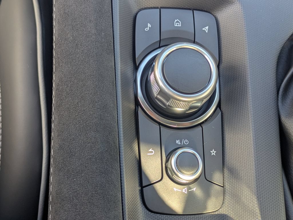 New 2026 MAZDA MX-5 Miata Club w/ Interior Package RWD image 18