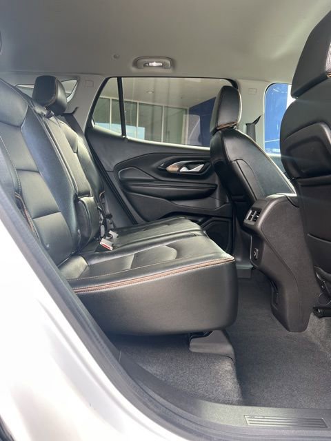 Used 2024 GMC Terrain AT4 image 28