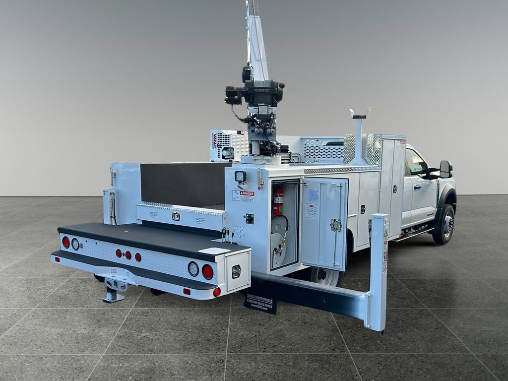 New 2026 Ford F550 4x4 Supercab Super Duty image 4