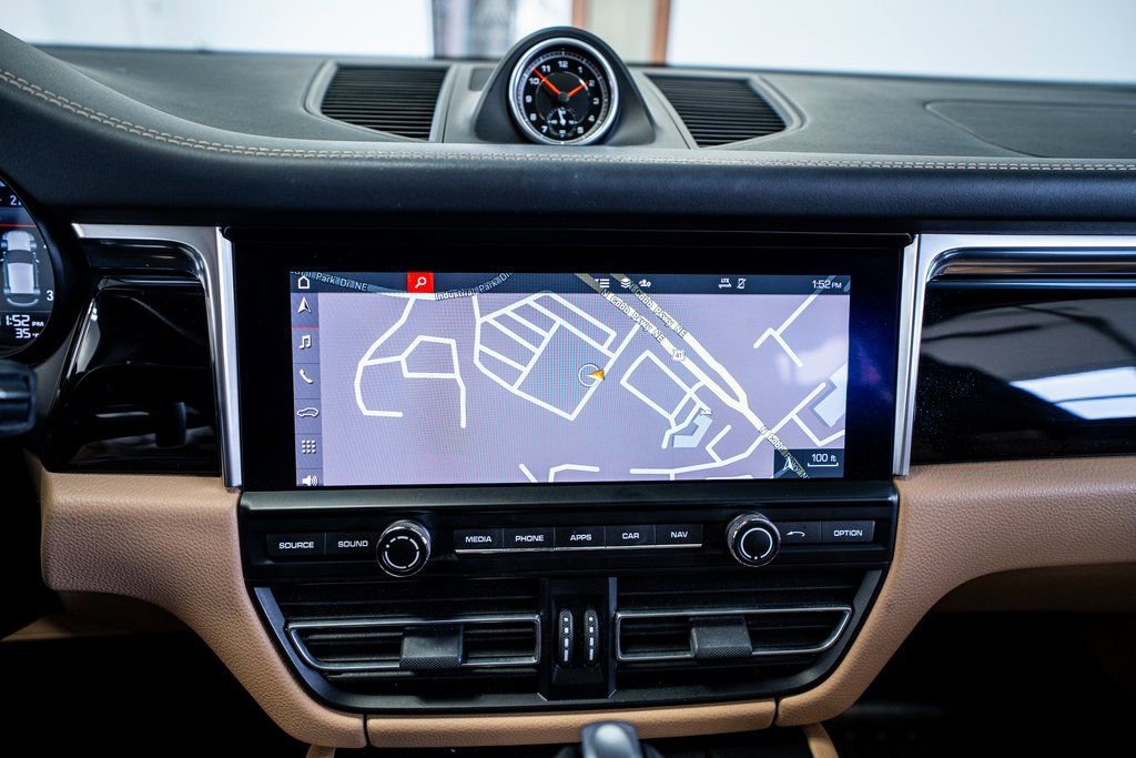 Used 2021 Porsche Macan S image 44