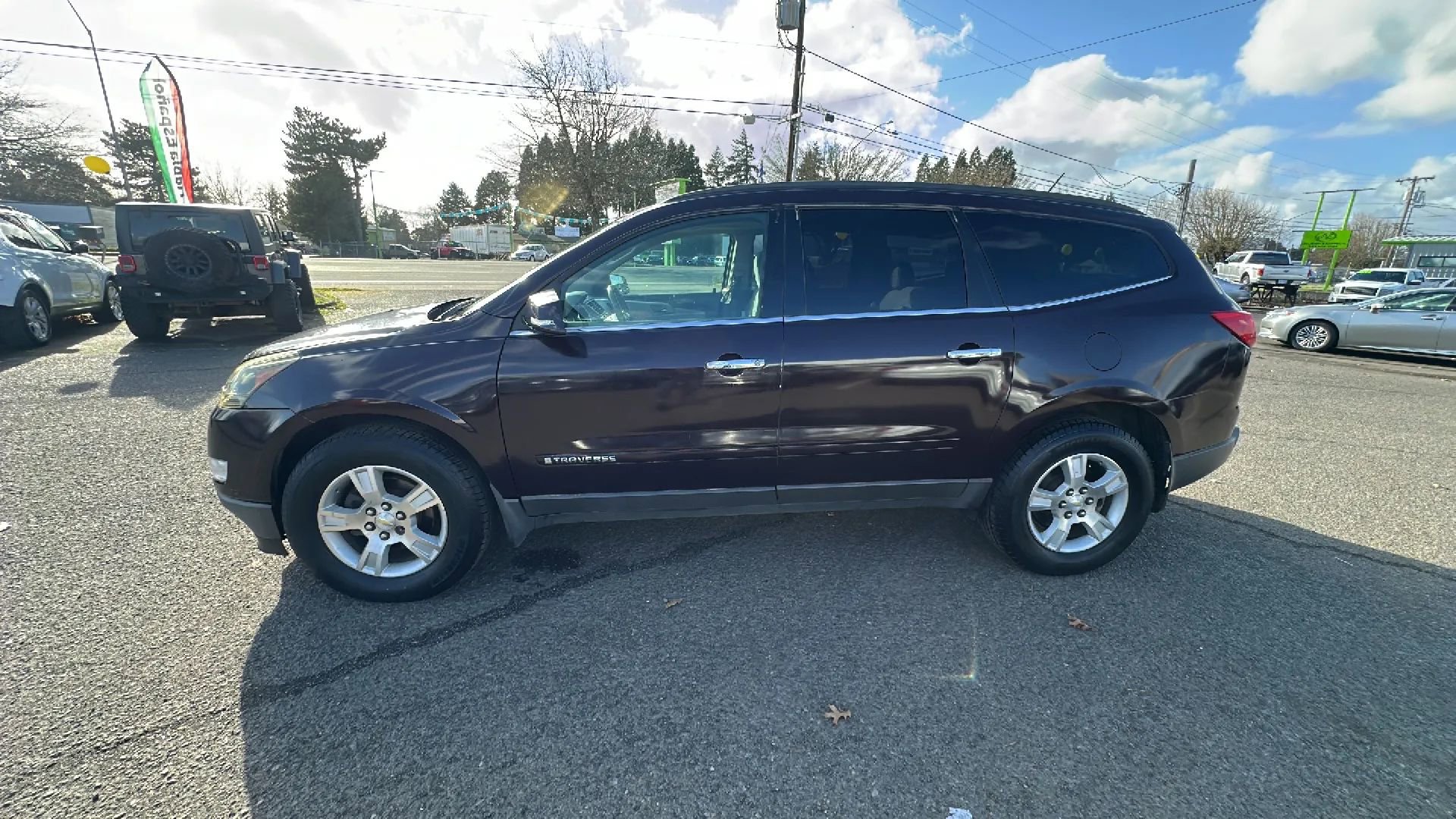 Used 2009 Chevrolet Traverse LT FWD image 6