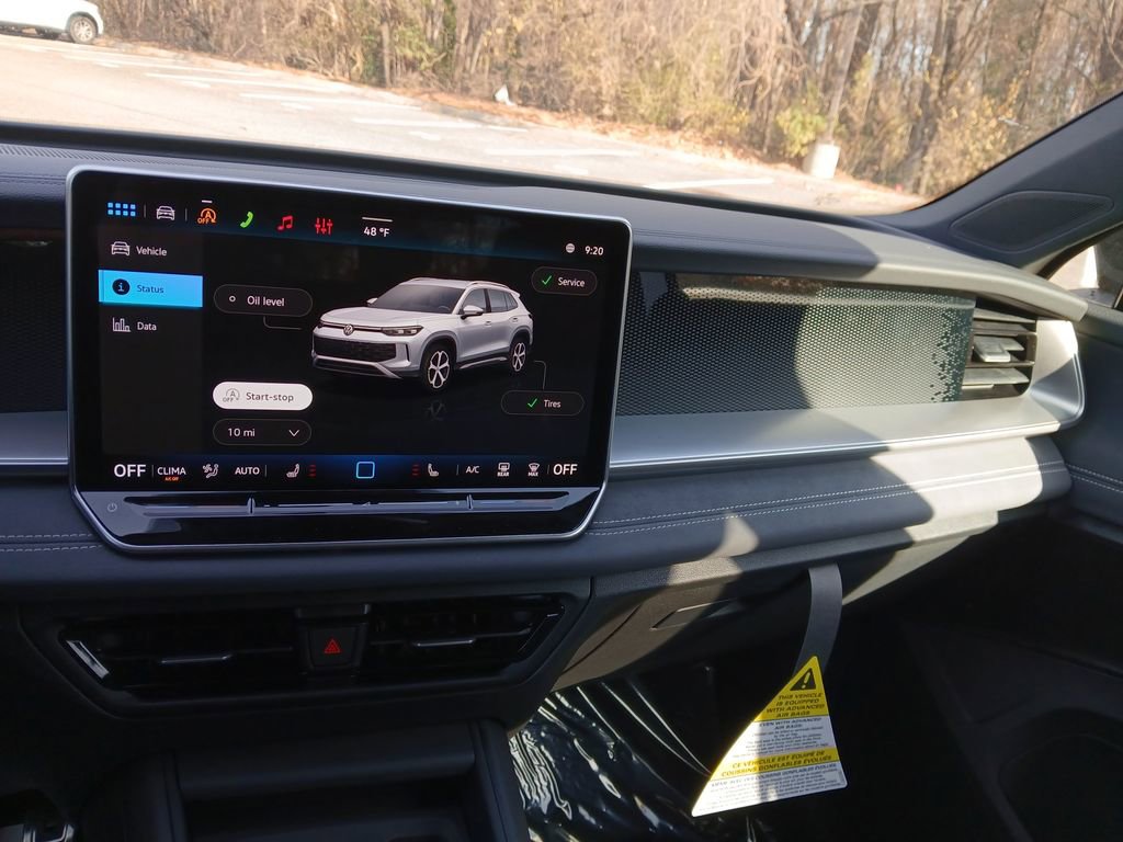 New 2026 Volkswagen Tiguan SE R-Line image 17