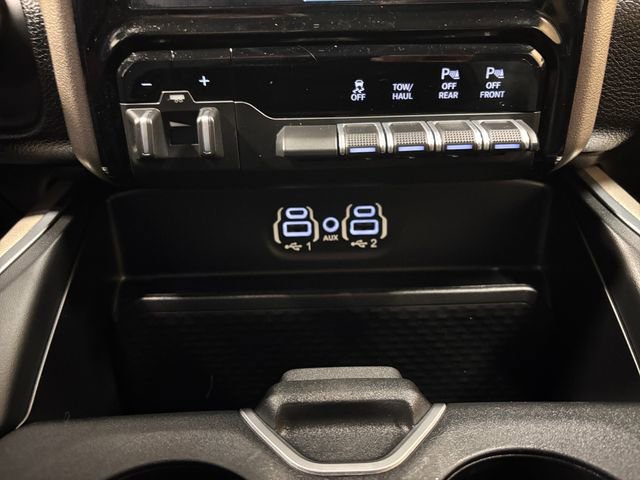 Used 2024 RAM 2500 Laramie w/ Off Road Package AWD/4WD image 22