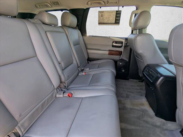 Used 2010 Toyota Sequoia Limited image 21